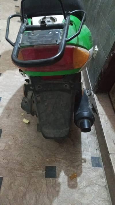 5 month use bettery kharb h patrol py b chalti g hybrid h