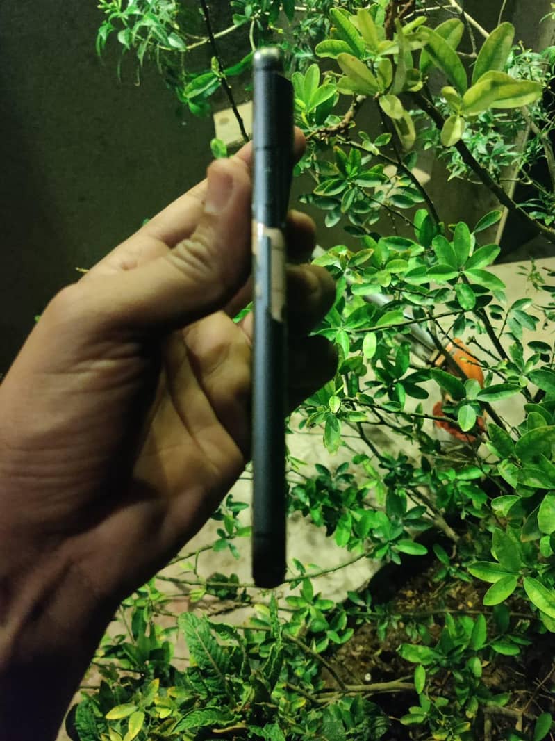 Google Pixel 8 2