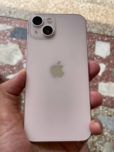 Apple iPhone 13