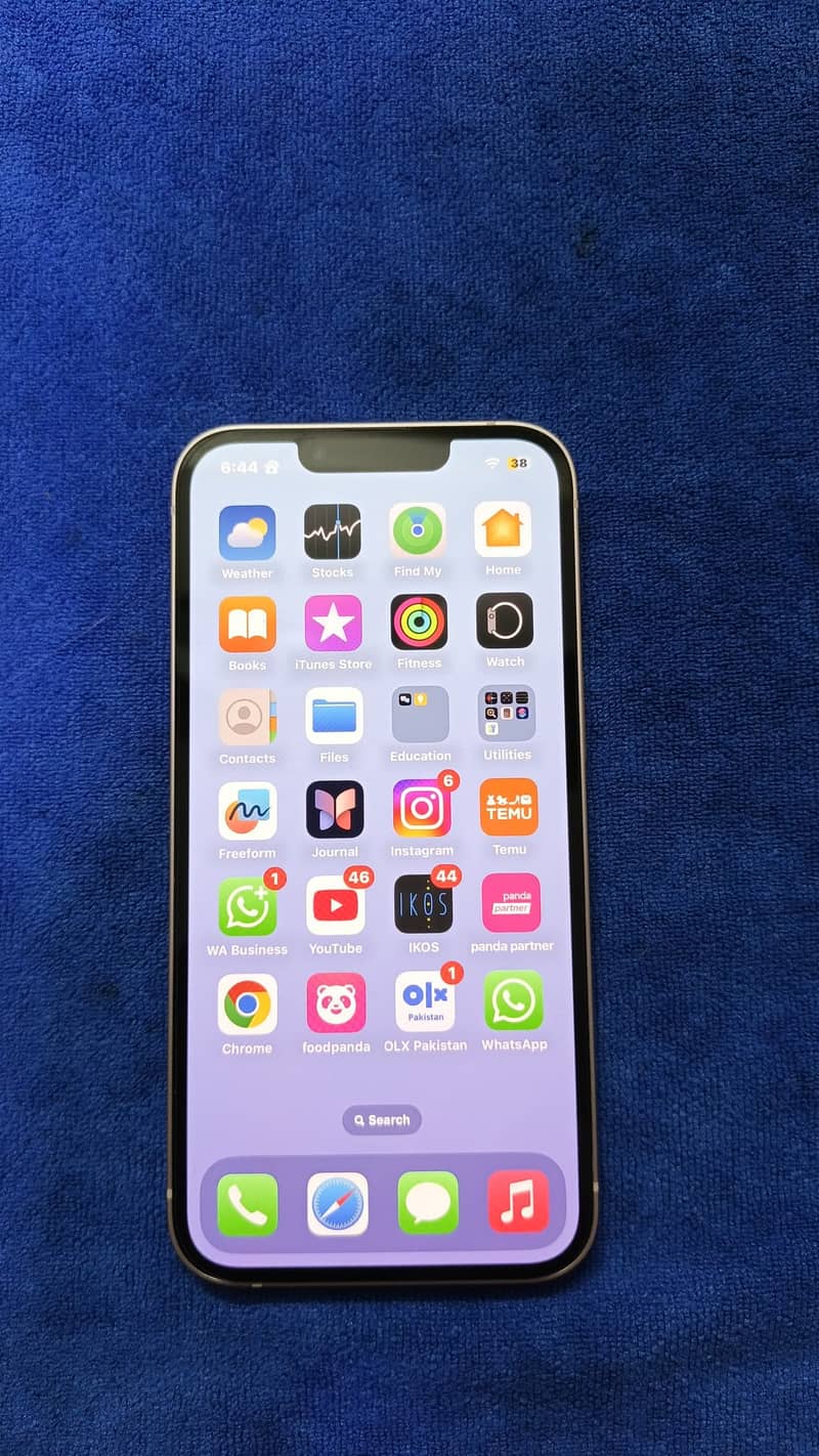 Apple iPhone 13 2