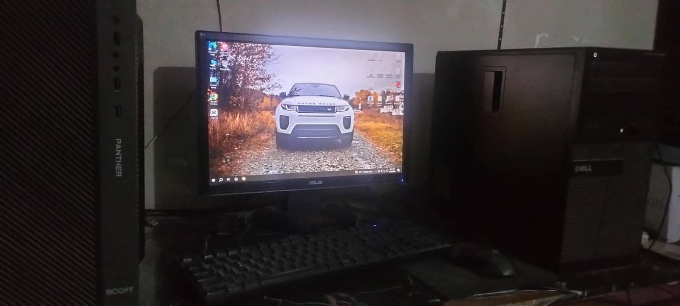 complete gaming PC setup led,PC, keyboard, 2