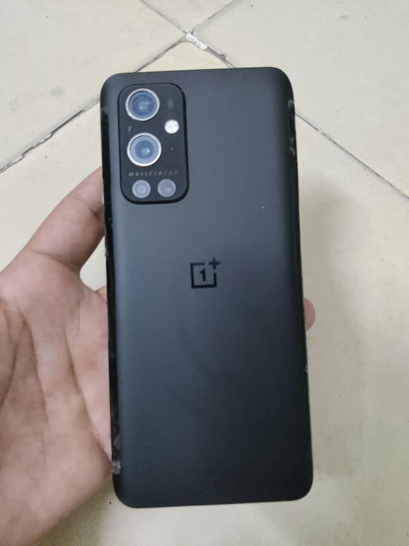 One Plus 9 Pro 4