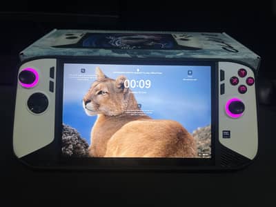 MSI Claw 8 AI+ High-End Portable PC (w/ body protector & travel case)