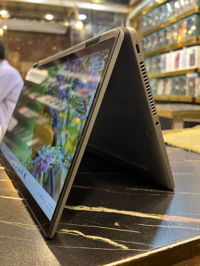 Dell 360 touch 32gb Ram 256ssd full hd