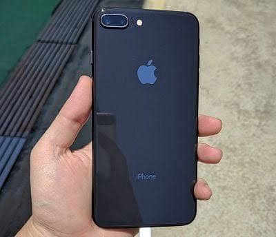 Apple iPhone 8 Plus 0