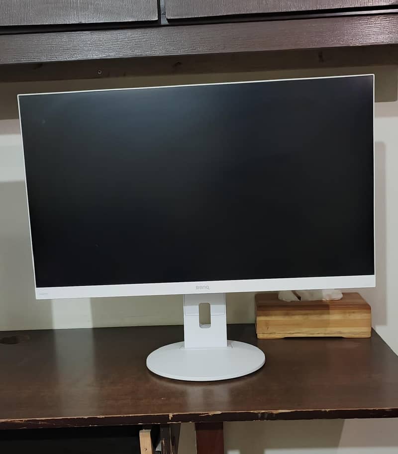 Monitor 27-Inch borderless 0