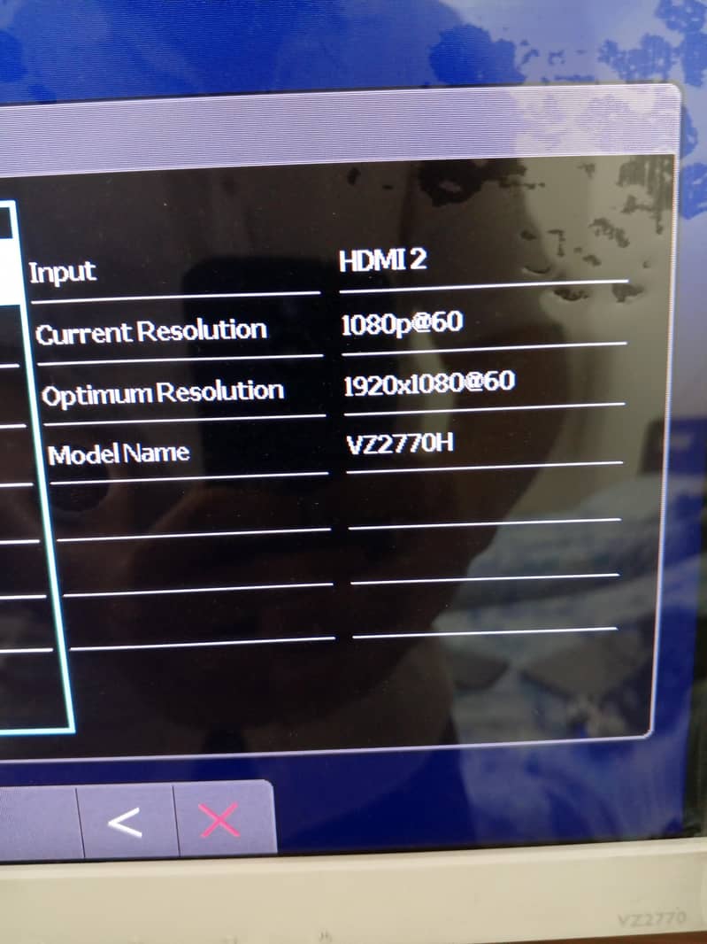Monitor 27-Inch borderless 4