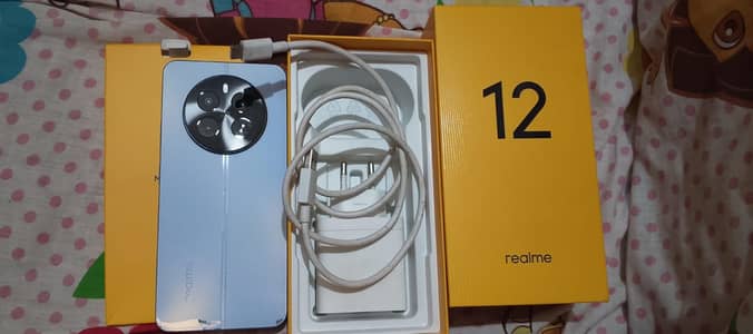 Realme 12. (8+8/256)