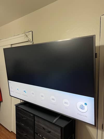 65 inch Samsung led tv QM65H