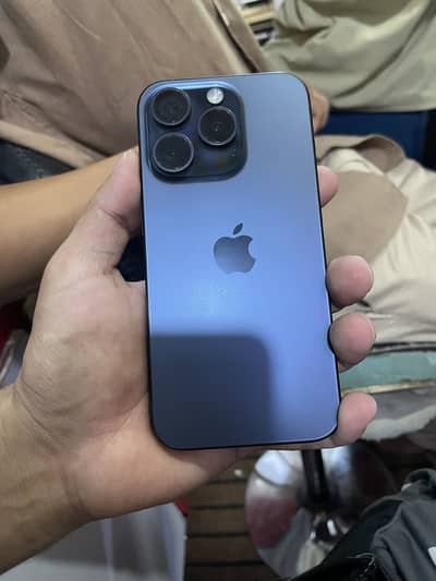 iPhone 15 Pro 128gb non pta factory 4 month simtime unlock waterpack