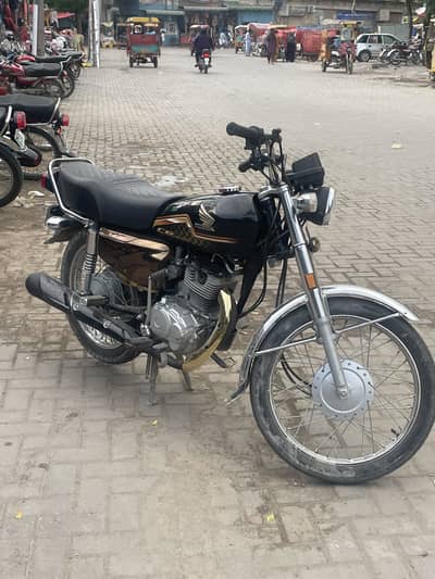 Honda 125 Gold Edition 2024