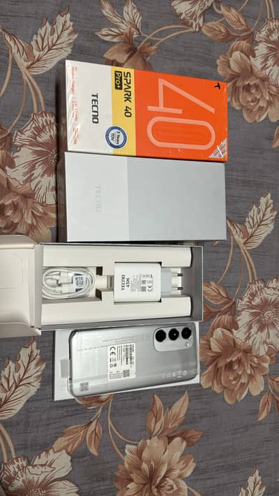 TECNO SPARK 40 pro plus