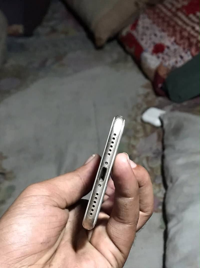 Apple iPhone 7 1