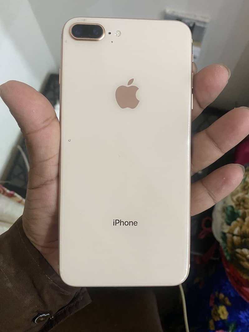 Apple iPhone 8 Plus 0