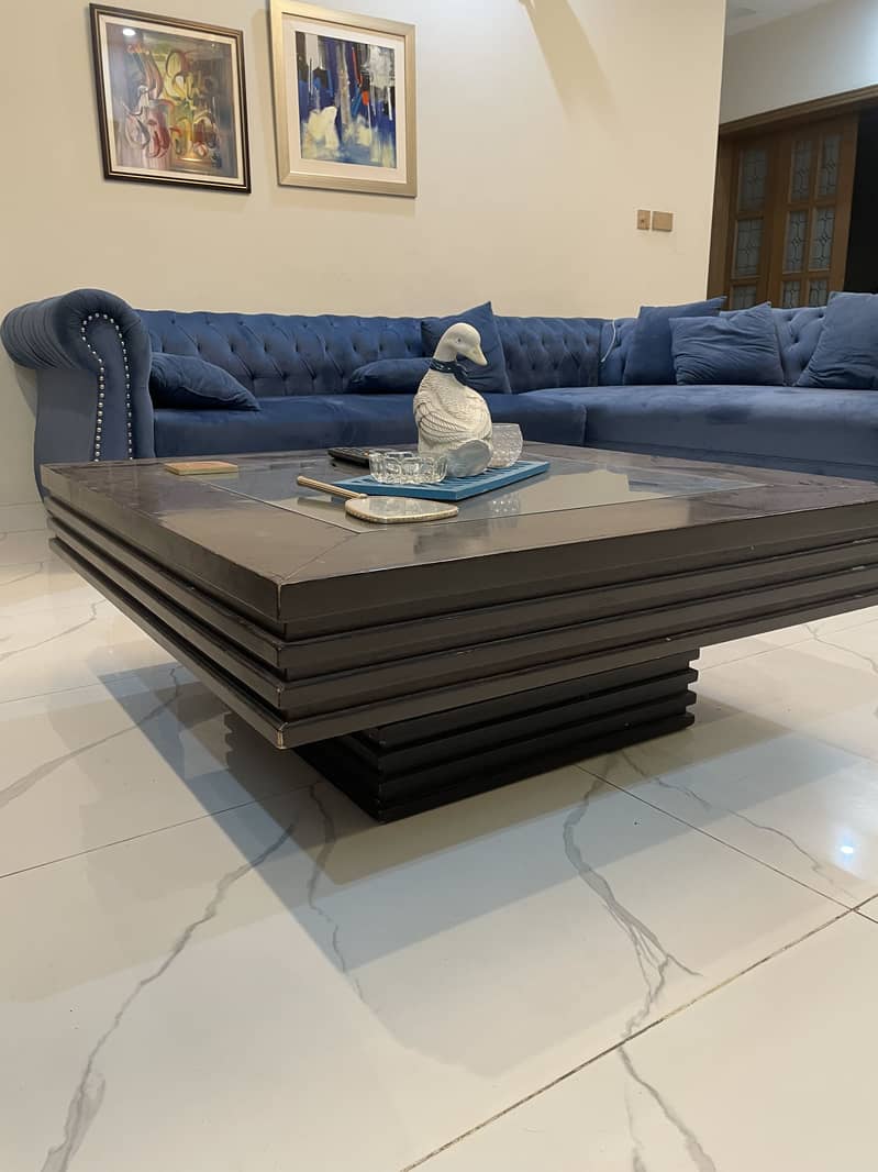 center table low heighted 0