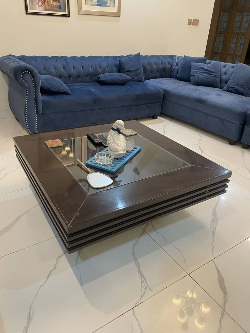 center table low heighted 1