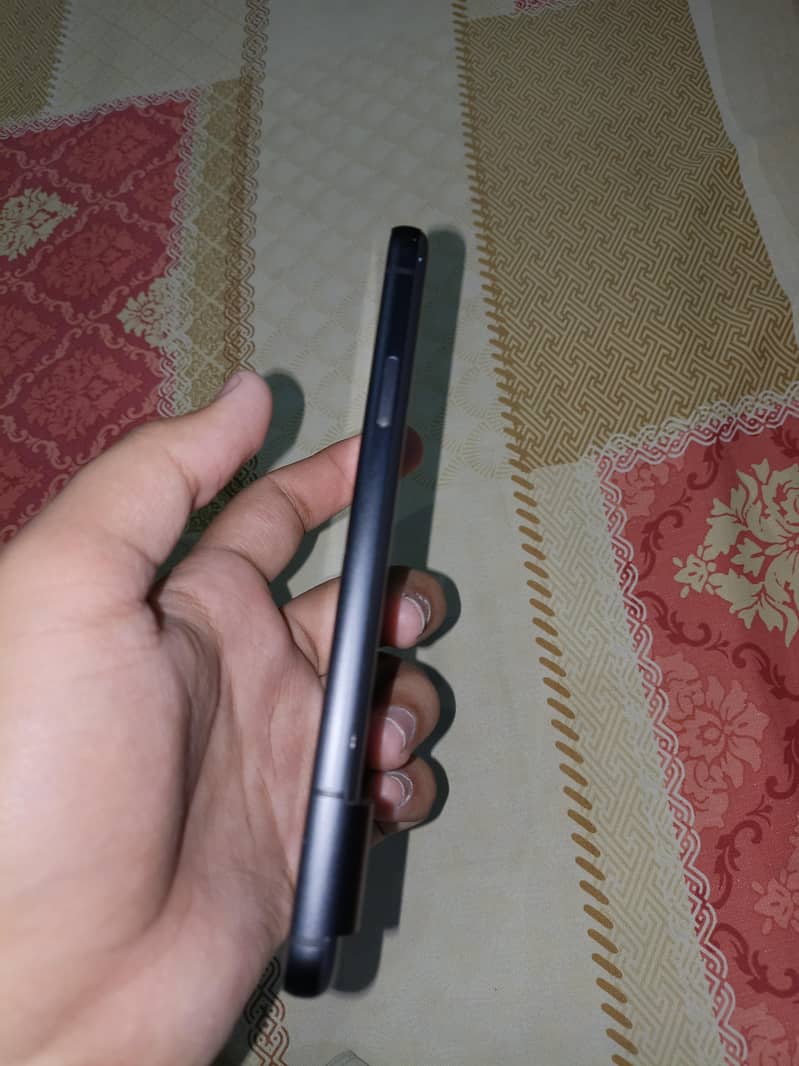 Google Pixel 8 2