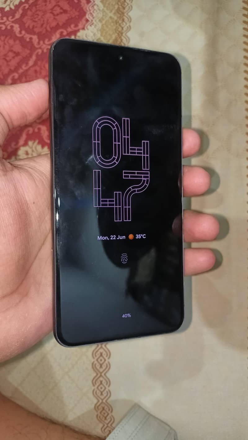 Google Pixel 8 5