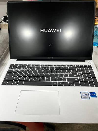Huawei laptop i5 8th generation 8gp ram ssd 512