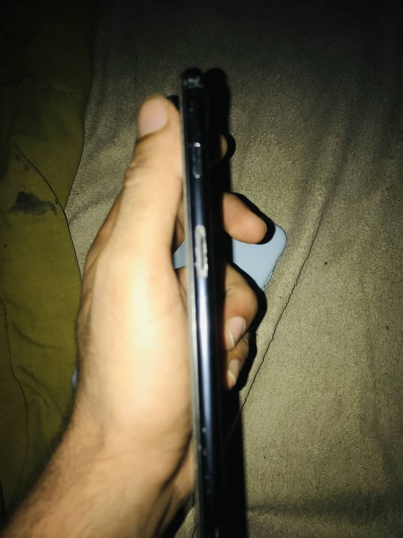 Apple iPhone 7 Plus 0