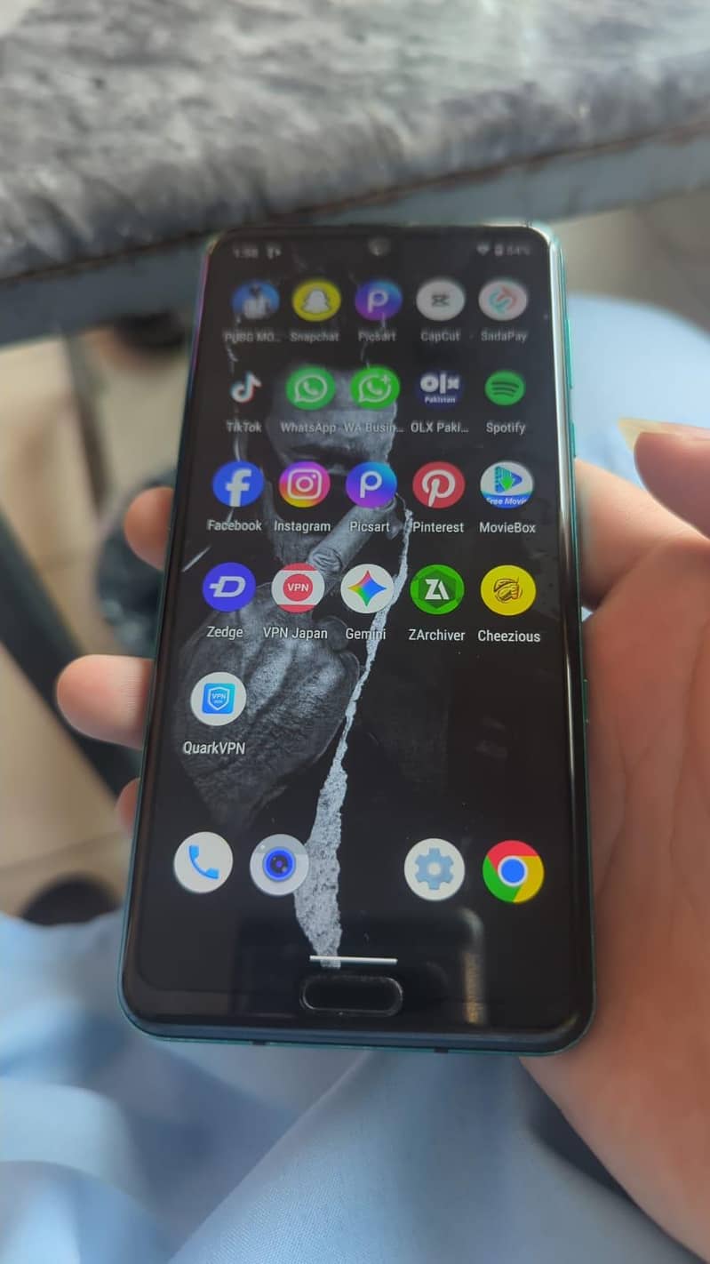 Sharp Aquos R3 2