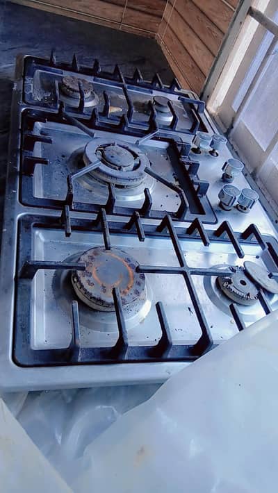 Original price 48500 but selling 20000 burners 5