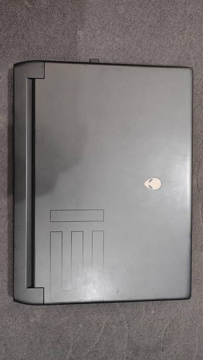 Alienware m15 R7 AMD RTX 3070 Ti