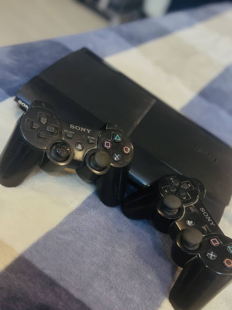 Ps3 with duel controller 3