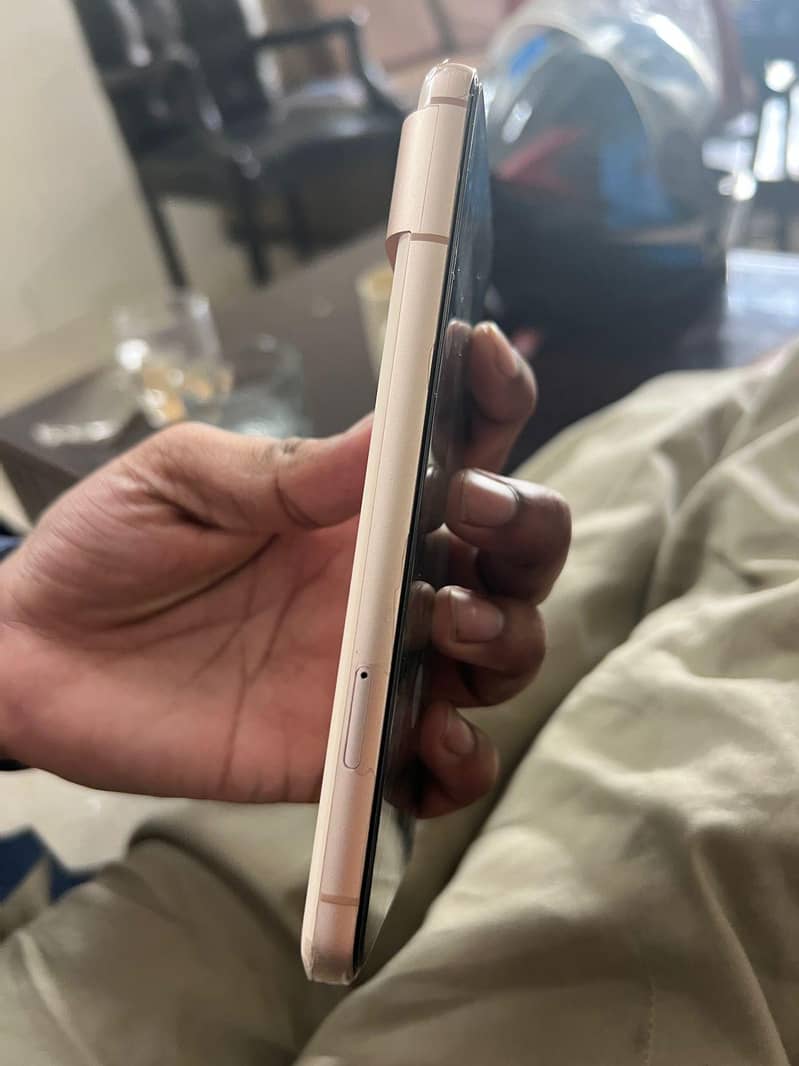 Google Pixel 8 2
