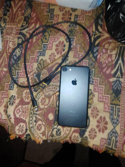 Apple iPhone 7