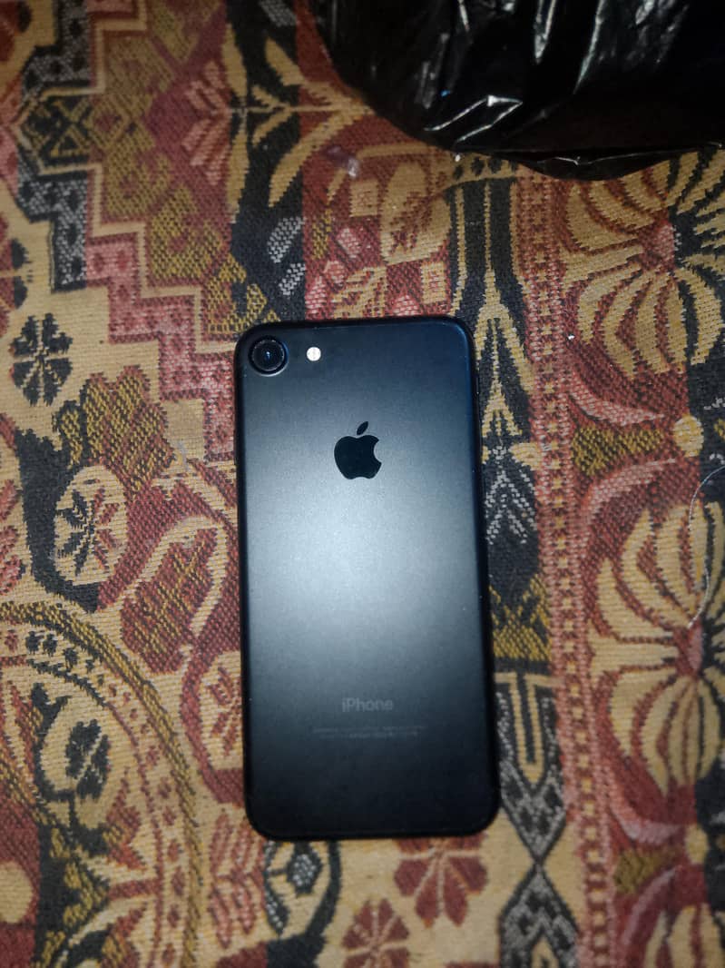 Apple iPhone 7 6