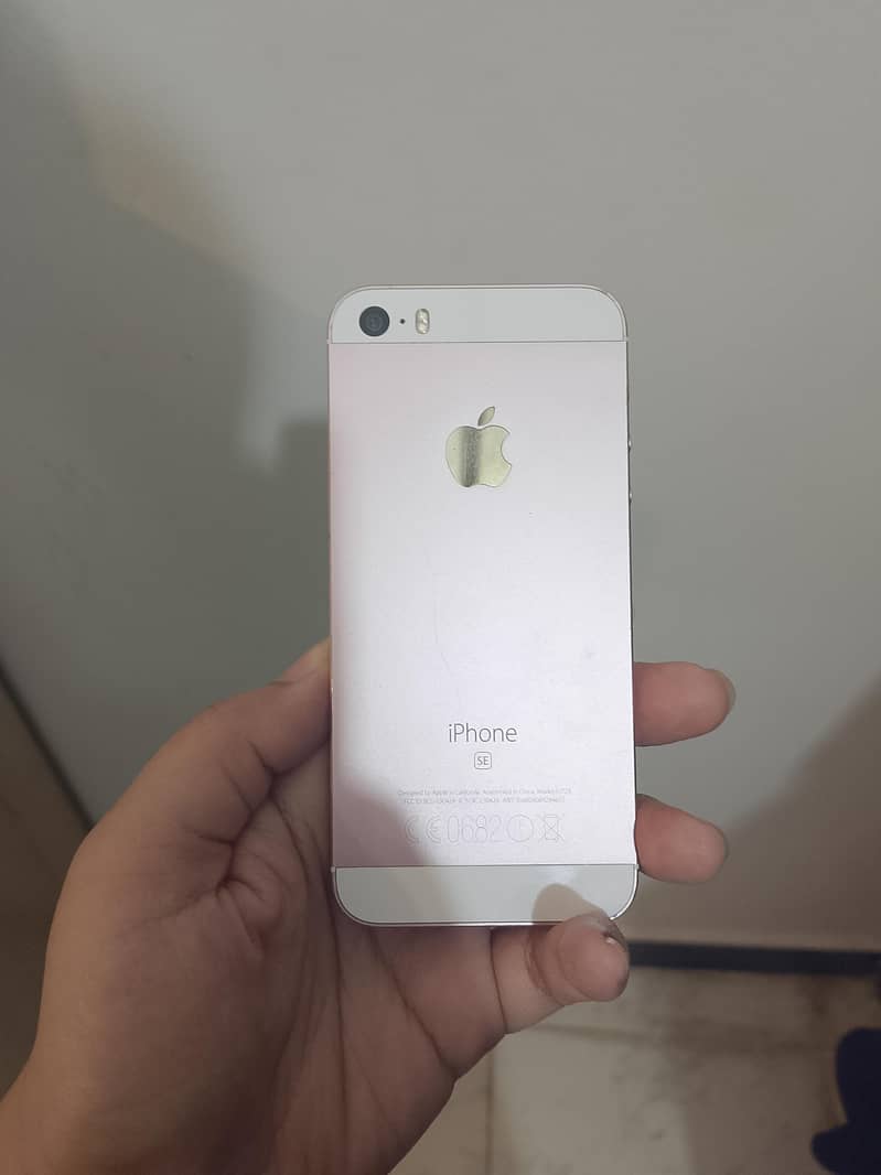 Apple iPhone SE 0