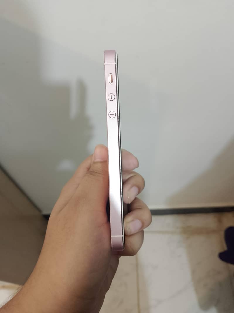 Apple iPhone SE 1
