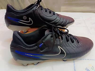 Football shoes original #nike#adidas#aisics#puma#newballane#predoter#