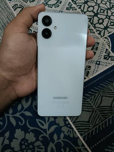 Samsung Mobile A06