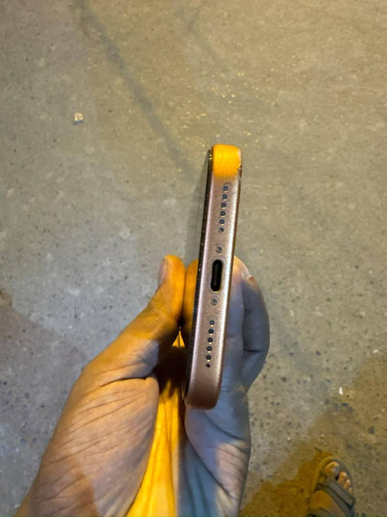 Apple iPhone 17 Pro Max 6