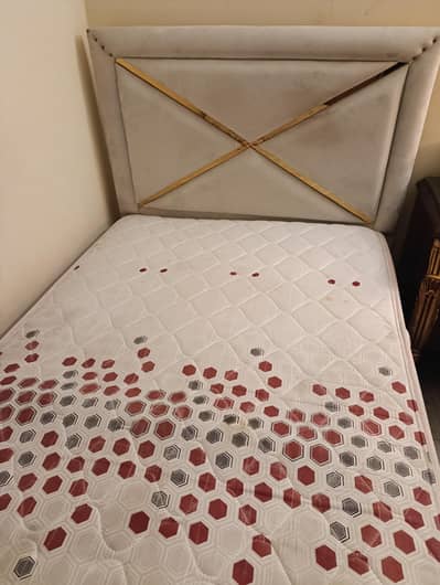 excellent condition bef .  low profile. solid material
