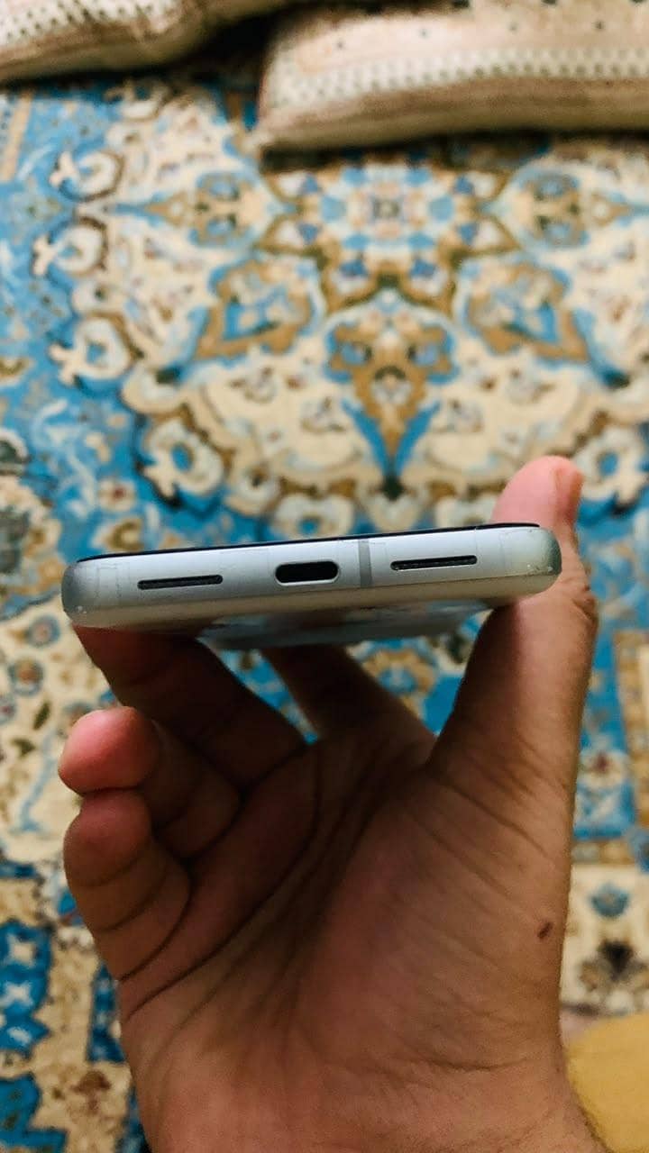 Google pixel 8 2