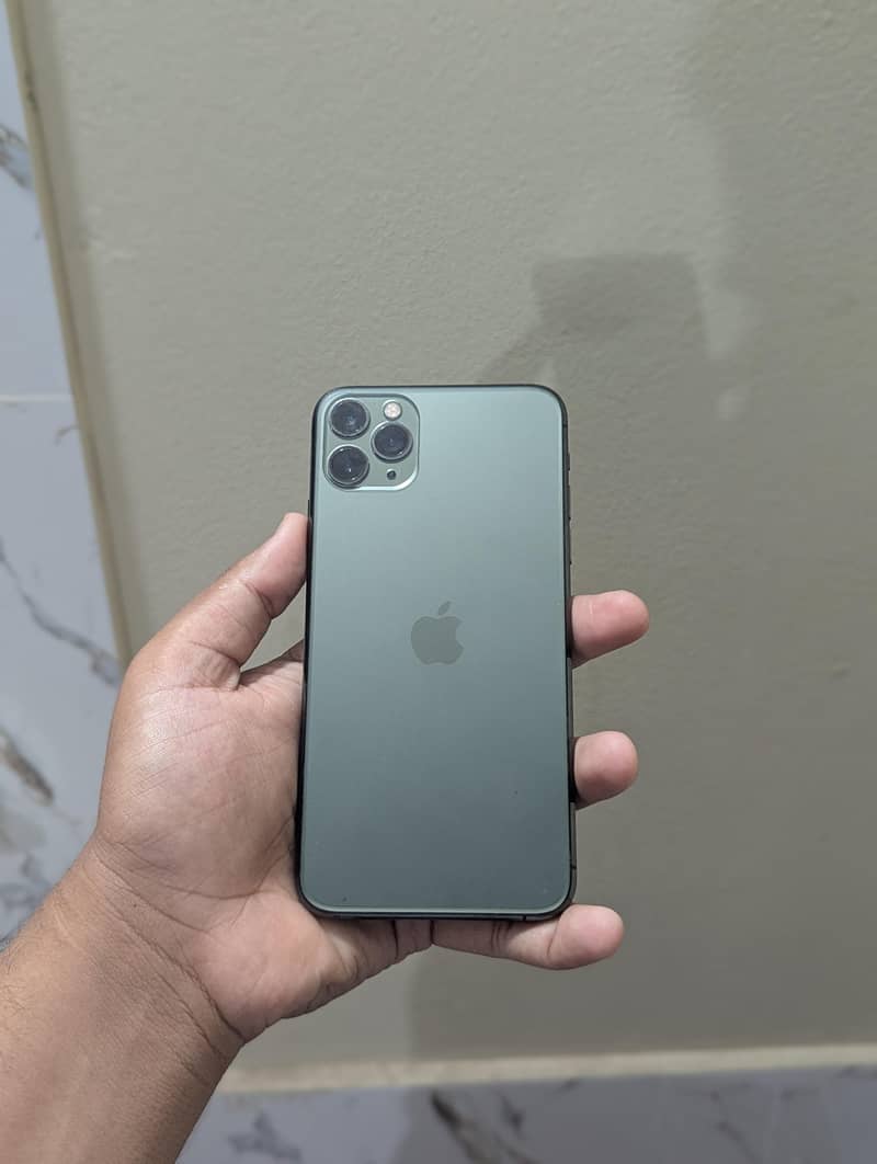 iPhone 11 Pro Max 0