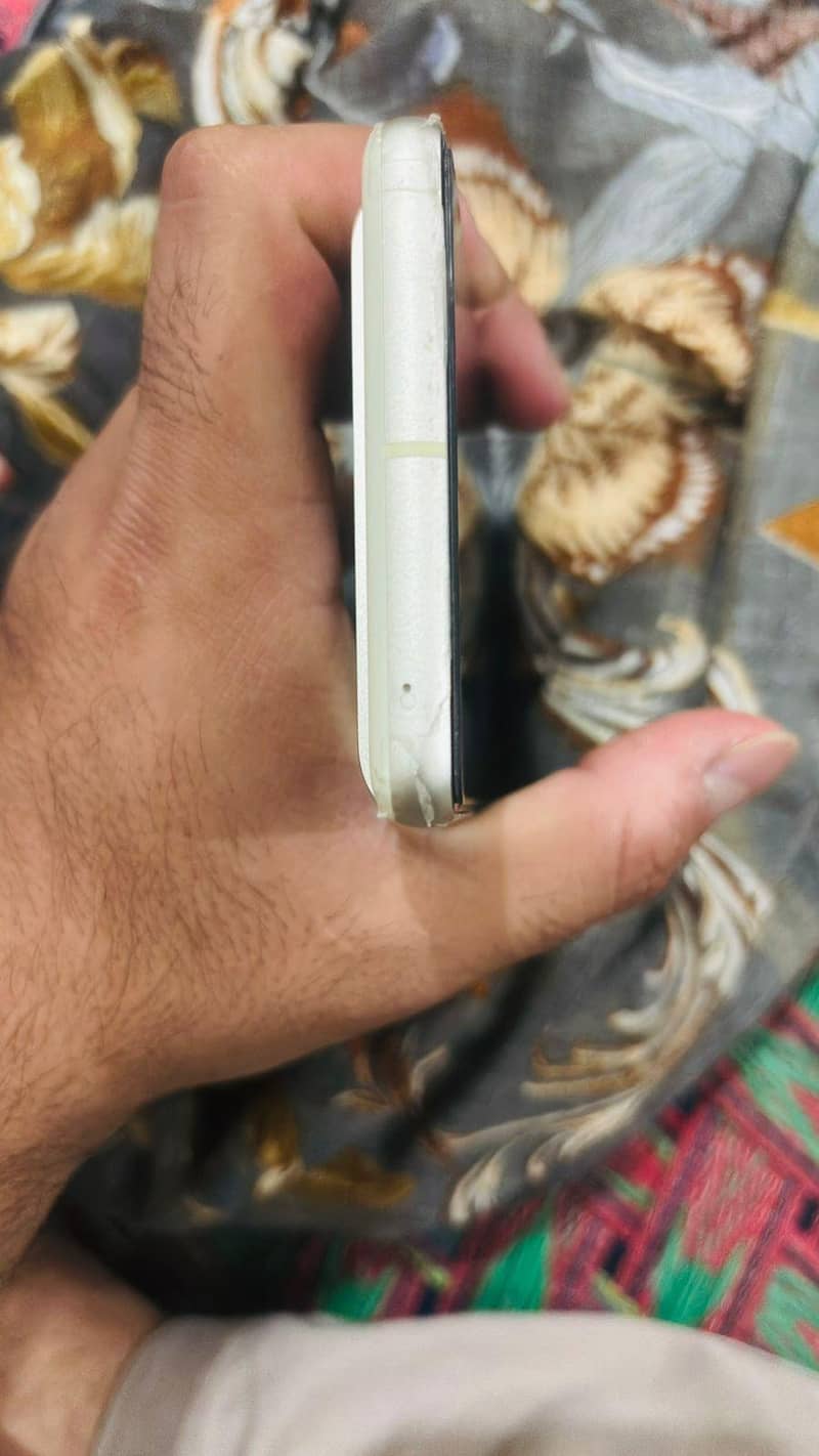 Google Pixel 7 3