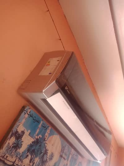 gree ac 1.5 ton black color