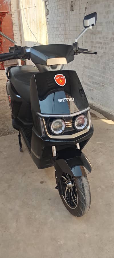 Metro M6 Empower portable Lithium Version like Brand New 10/10 Conditn