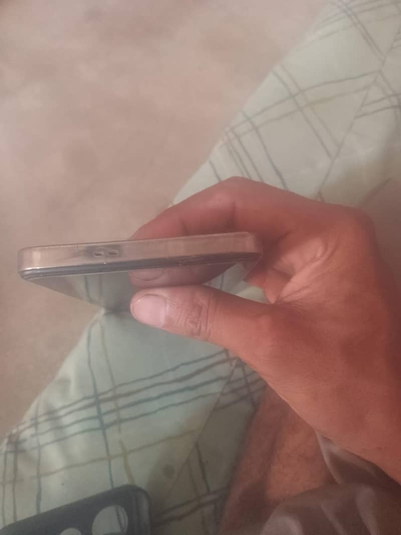 Infinix Note 30 6