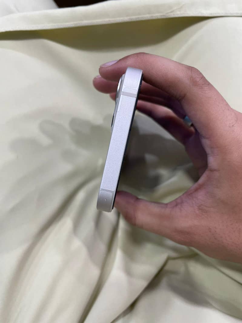 iphone 13 4