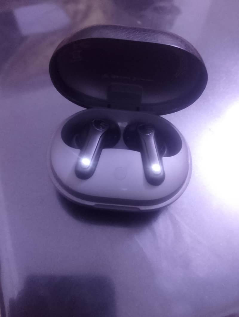 Ear buds 1