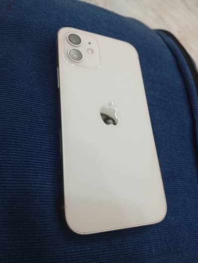 Apple iPhone 12