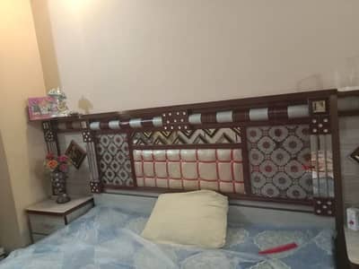 Furniture double bed Almari