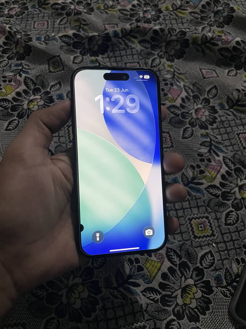 Apple iPhone 15 1