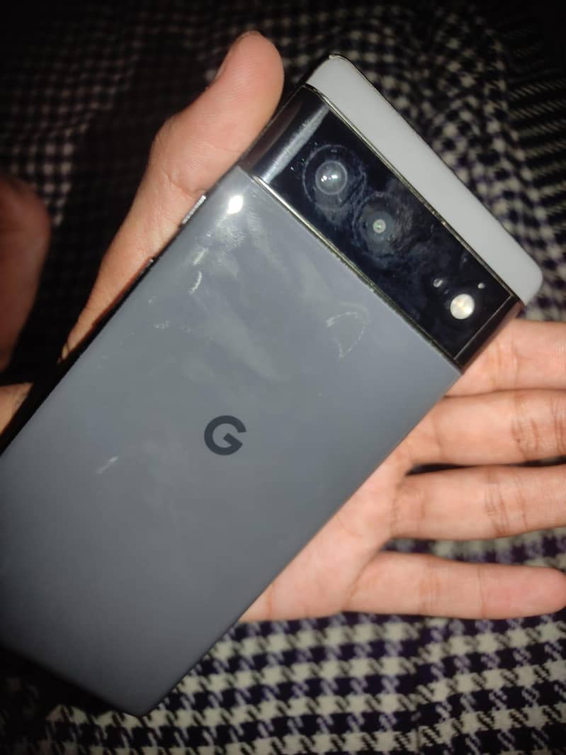 Google Pixel 6 4