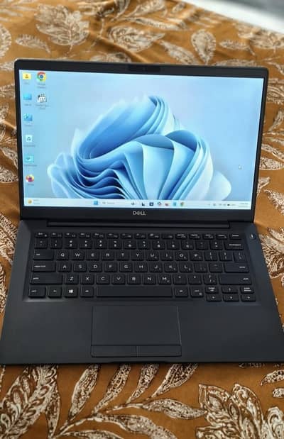 Dell latitude 7400  i5 8th Gen